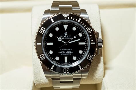 rolex 114060 開 箱|[開箱] 勞力士 Rolex 114060 值得擁有的黑水鬼 .